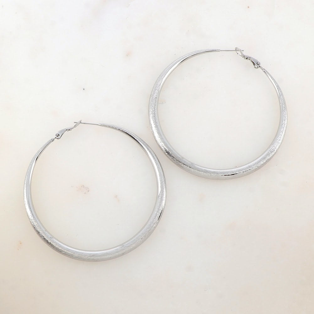 Diane Hoops – Silver, XL (65 mm)