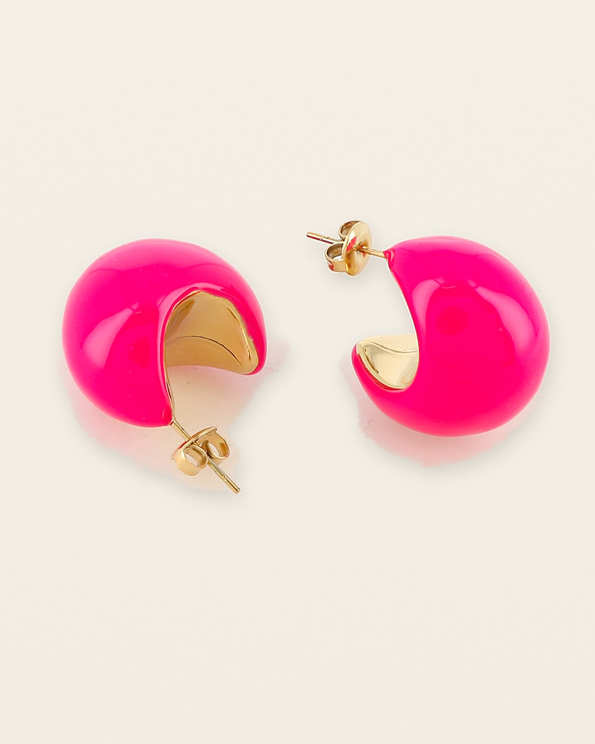 Suzanne Hoops – Fuchsia